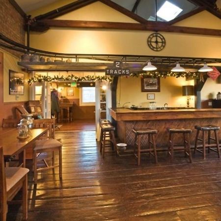 Riley'S Railhouse Bed & Breakfast Chesterton Bagian luar foto