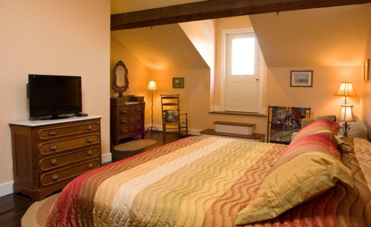 Riley'S Railhouse Bed & Breakfast Chesterton Bagian luar foto