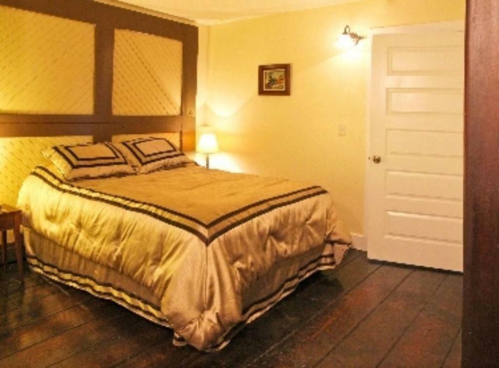 Riley'S Railhouse Bed & Breakfast Chesterton Bagian luar foto
